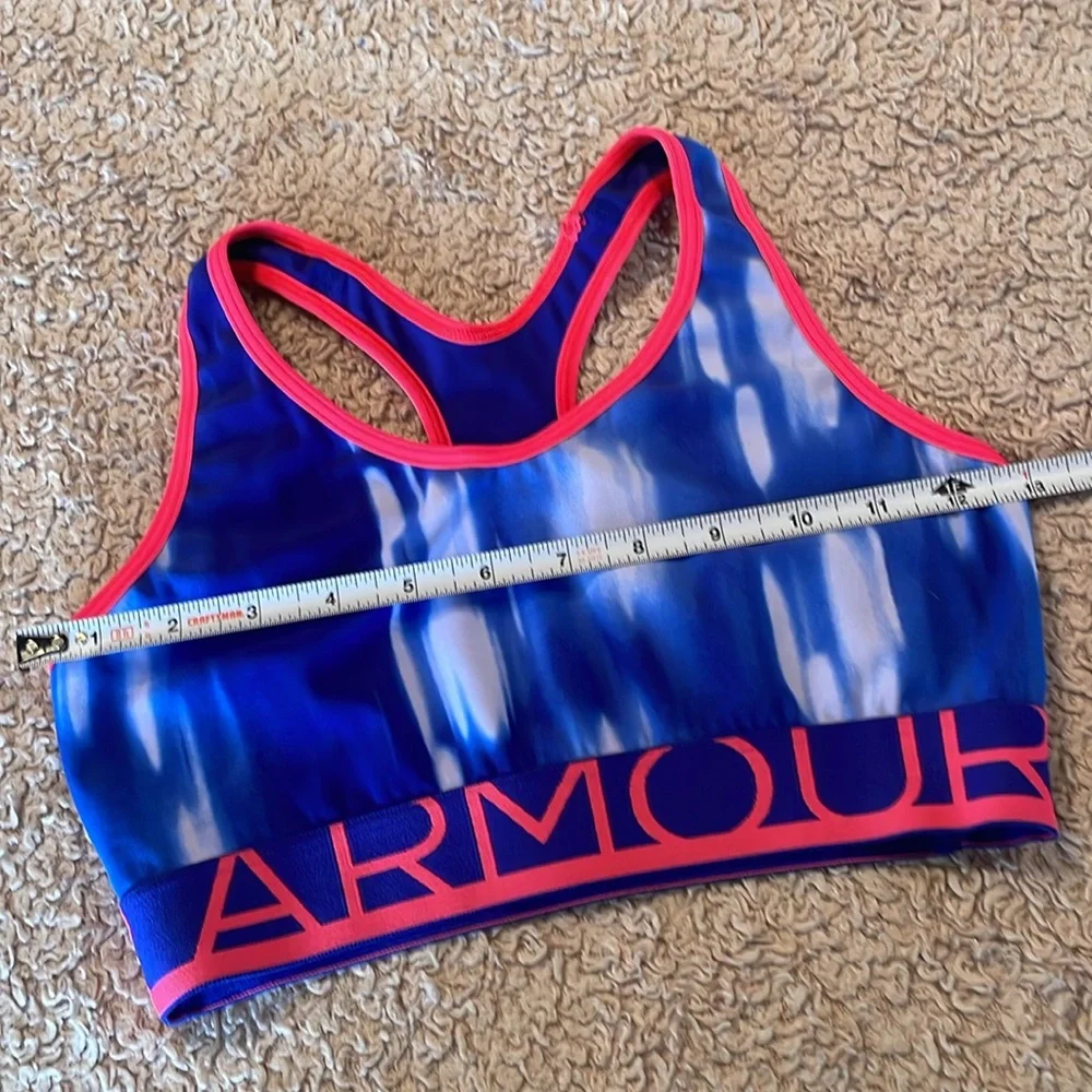 UNDER ARMOUR Sports Bra - size Med - Picture 4 of 11